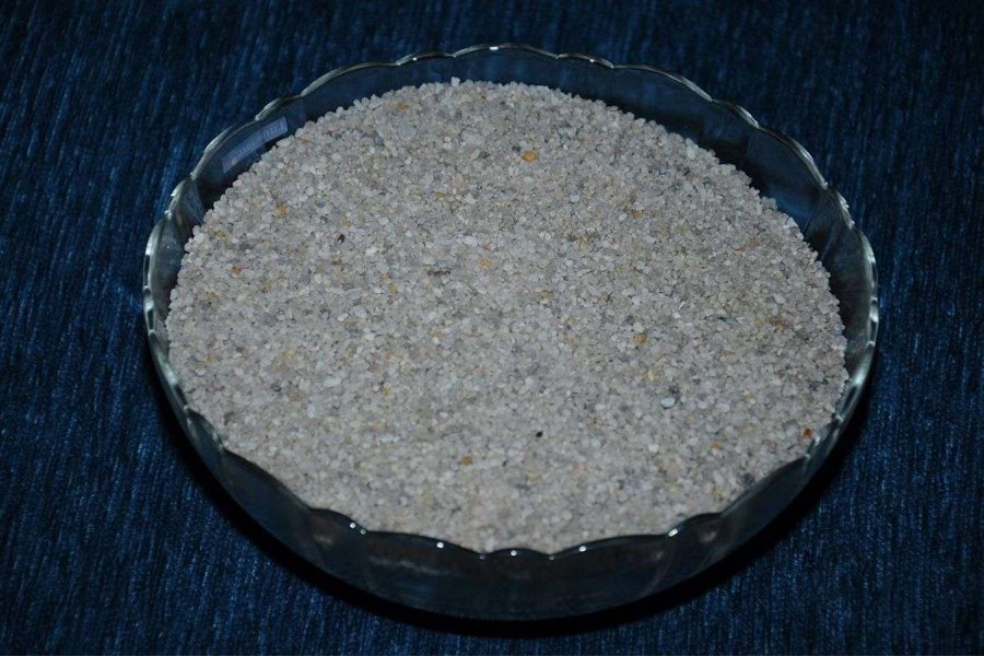 Indian Standard Sand in a testing dish